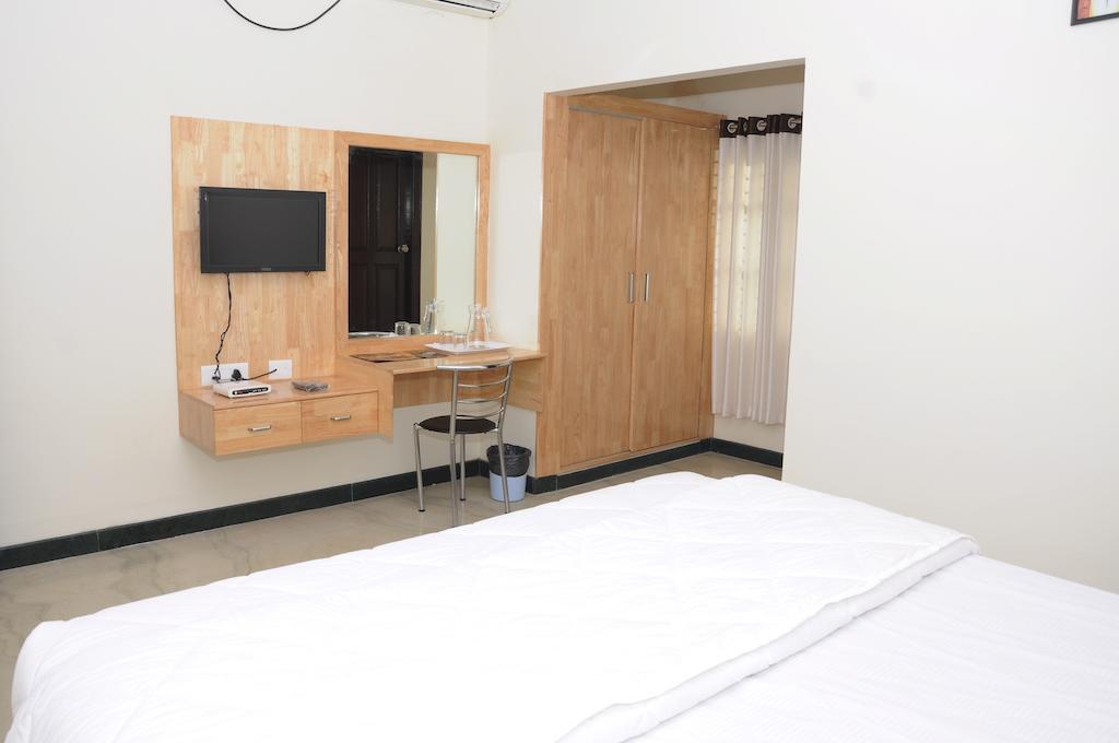 Oyo 1900 Hotel Olive Residency Mysore Exterior photo