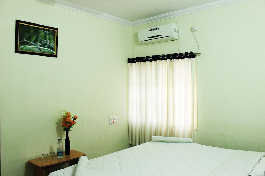Oyo 1900 Hotel Olive Residency Mysore Room photo
