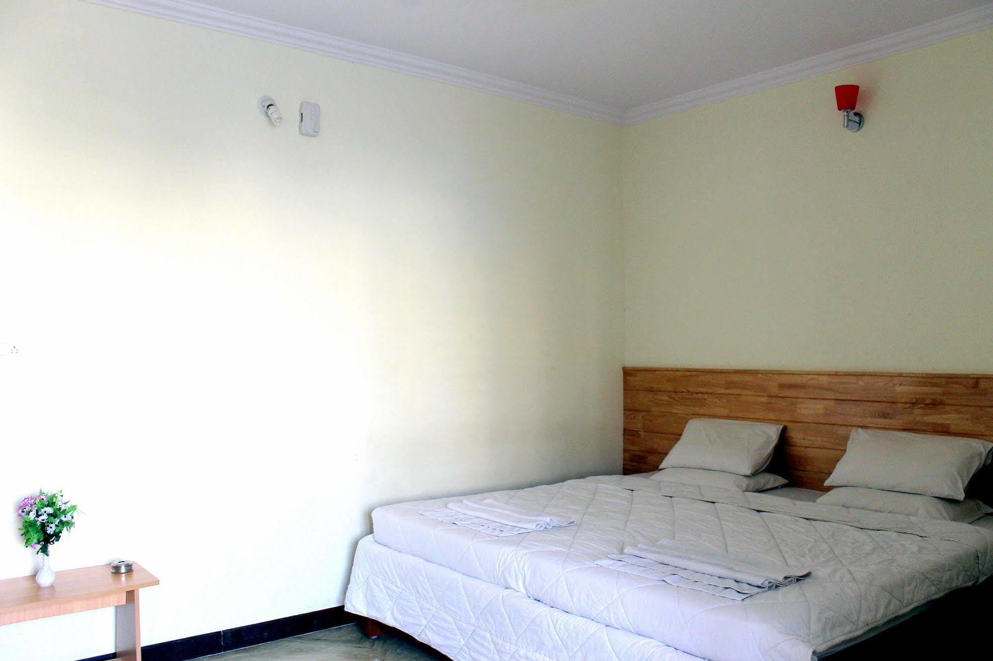 Oyo 1900 Hotel Olive Residency Mysore Exterior photo
